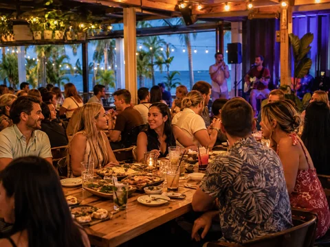 Restaurant Entertainment provided by Electric Beat Entertainment